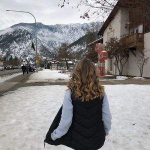 Meet your Posher, Avery